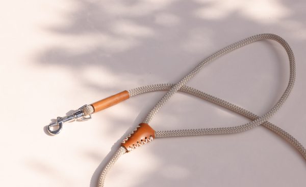 The Ease Leash - Cream
